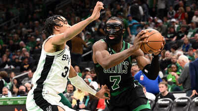 Will Jaylen Brown play tonight against the New York Knicks in Game 5? Latest update on the Boston Celtics star's injury report (May 14, 2025)